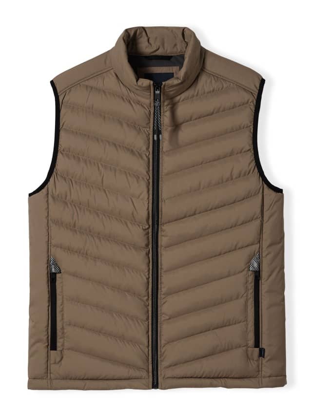 Abbildung Klima Leichtsteppweste in der Farbe Karamel Abbildung Klima Leichtsteppweste in der Farbe Karamel