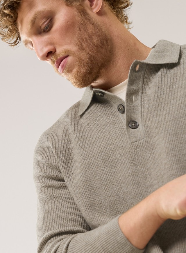 Entdecken Sie mit Klick auf dieses Bild mehr Herren-Pullover.