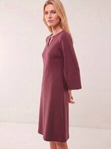 Kleid A-Linie mit Ausschnittdetail Merlot