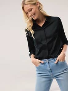 Baumwollbluse mit langer Manschette Schwarz