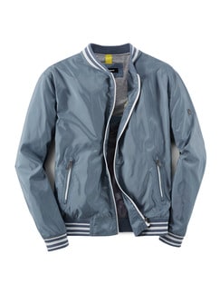 Superlight Traveller Superlight Traveller
