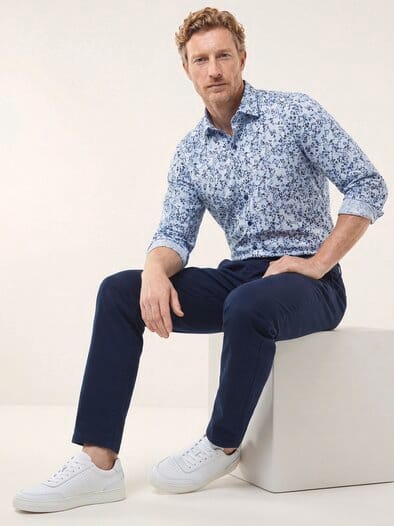 Extraglatt-Hemd Kent-Kragen Blätter Druck