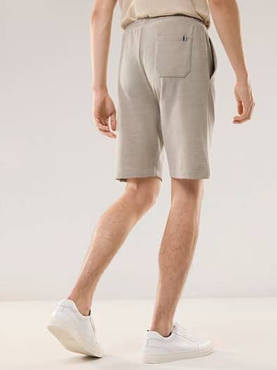 Freizeitshorts Extraglatt Sand