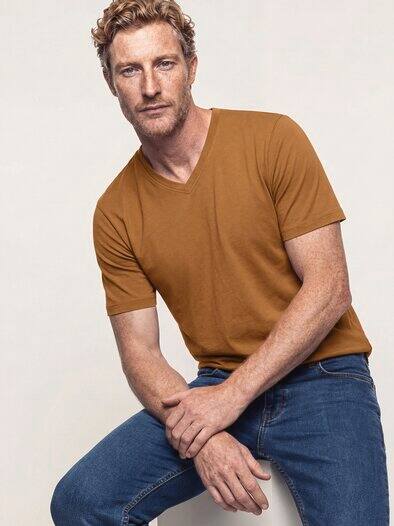 T-Shirt V-Ausschnitt Messing