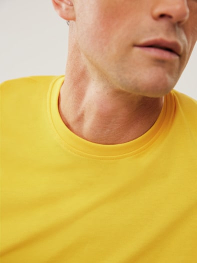 T-Shirt Rundhalsausschnitt Gelb