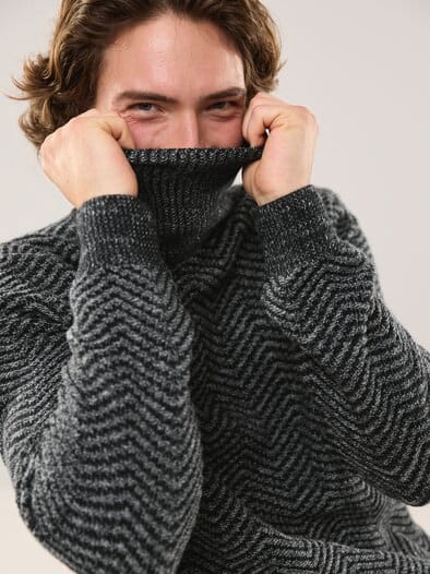 Rollkragenpullover mit Fischgratm. Anthrazit