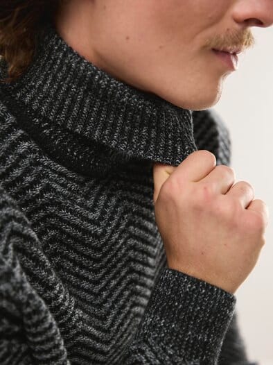 Rollkragenpullover mit Fischgratm. Anthrazit