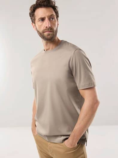 Premium T-Shirt Sand