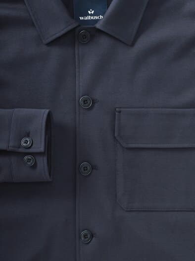 Hemdjacke aus elatischem Material Marine