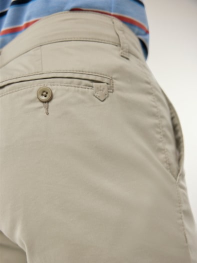 Ultraleicht Chino Safaribeige