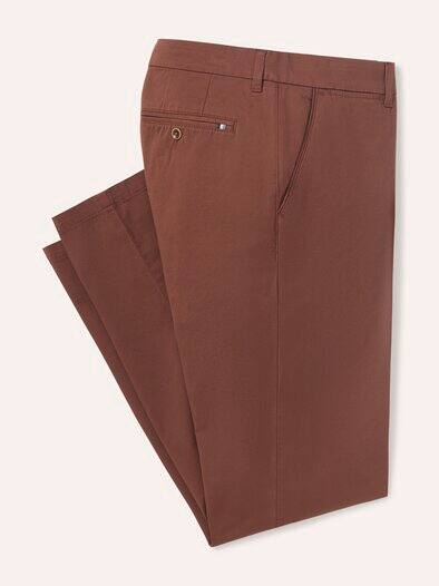 Elastische Chino aus Baumwolle Rotbraun