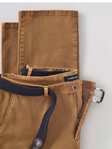 Chino inklusive Gürtel Cognac