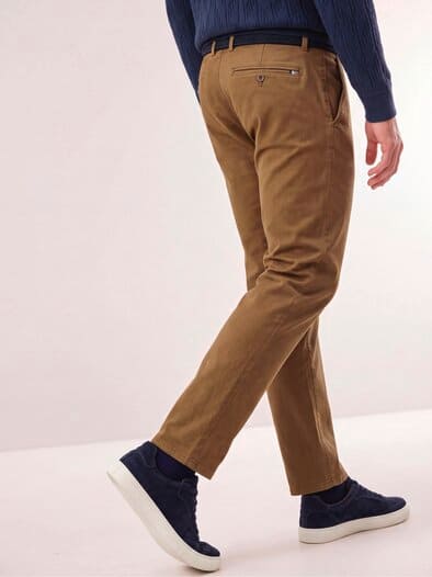 Chino inklusive Gürtel Cognac