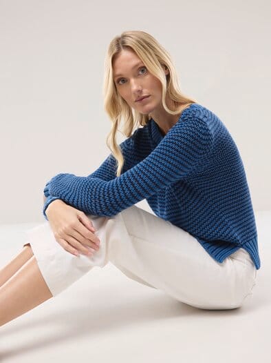 Pullover mit dezentem Streifen Nachtblau