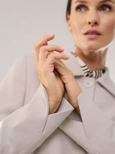 Kofferblazer in A-Linie Creme