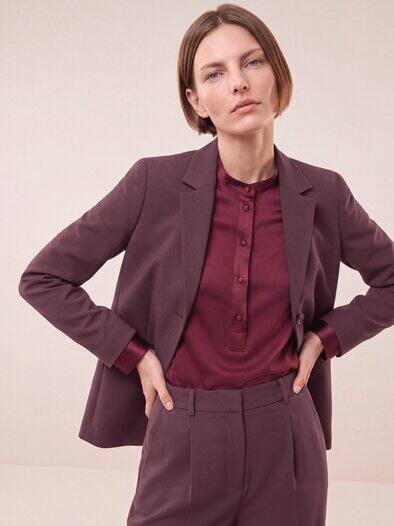 Knitterarmer Blazer mit Revers Merlot