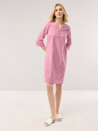 Kleid Lochstickerei Nelke