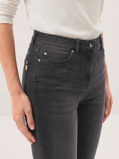 Thermo Jeans aus Joggdenim Black