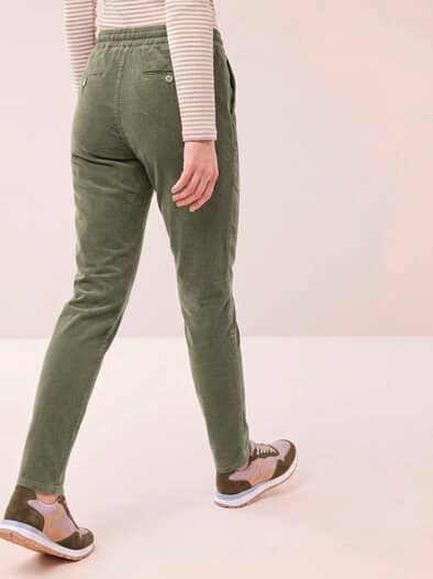 Jogpant aus weichem Cord Oliv