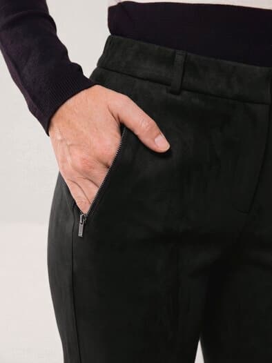 Suede Hose aus elastischem Material Schwarz