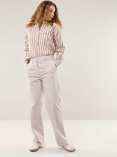 Marlene Hose aus weichem Cord Soft Sesam