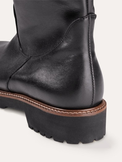 Lammfell-Stiefelette Schwarz