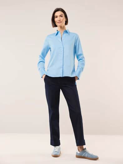 Baumwollbluse mit langer Manschette Skyblue