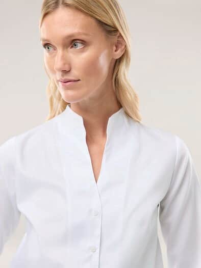 Extraglatt-Bluse Kelchkragen Weiß