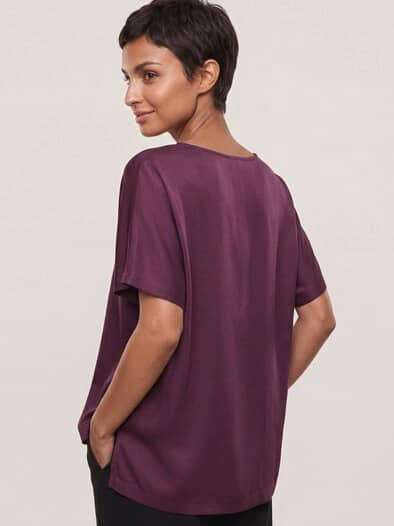Blusenshirt aus Satin Cassis