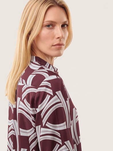 Bluse mit Stehkragen Baumwollsatin Druck Rot