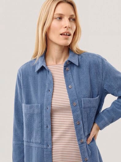 Blusenjacke aus Strukturcord Smokey Blue