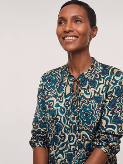 Shirtbluse aus Baumwollsatin Petrol gemustert