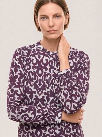 Bluse mit Seide Druck Cassis