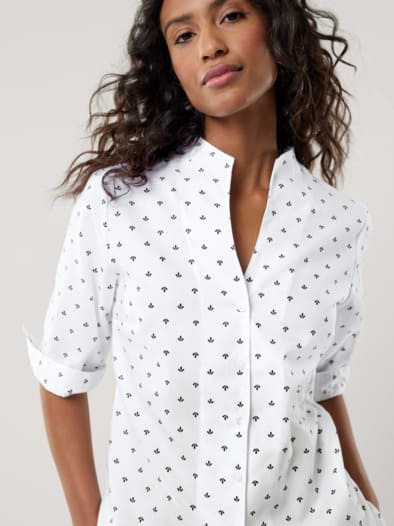 Extraglatt-Bluse Kelchkragen Minimal Weiß Marine