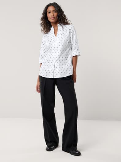 Extraglatt-Bluse Kelchkragen Minimal Weiß Marine