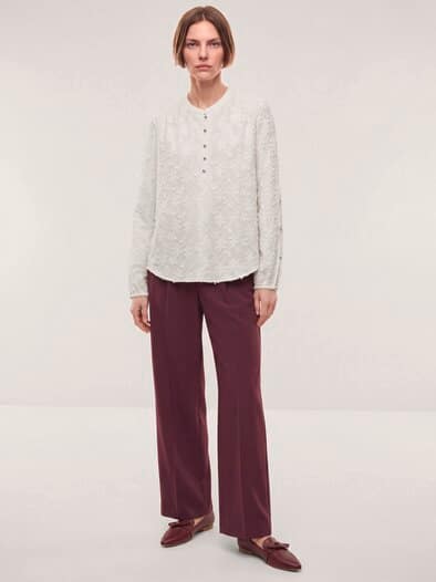 Bluse mit Blütenstickerei Offwhite