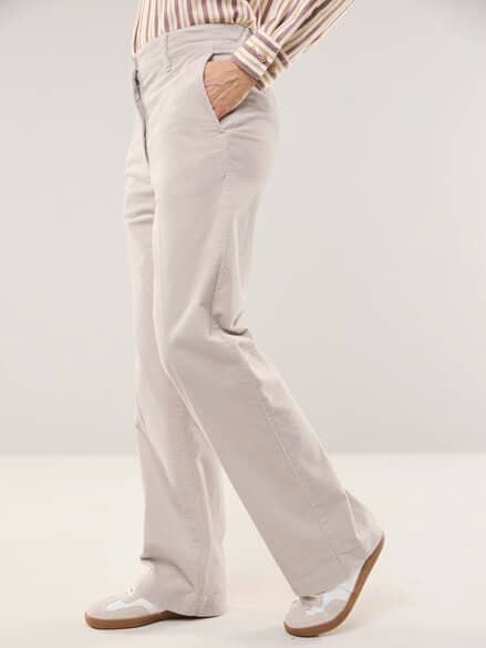 Marlene Hose aus weichem Cord Soft Sesam