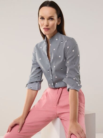 Extraglatt-Bluse Kelchkragen Tupfen Schwarz