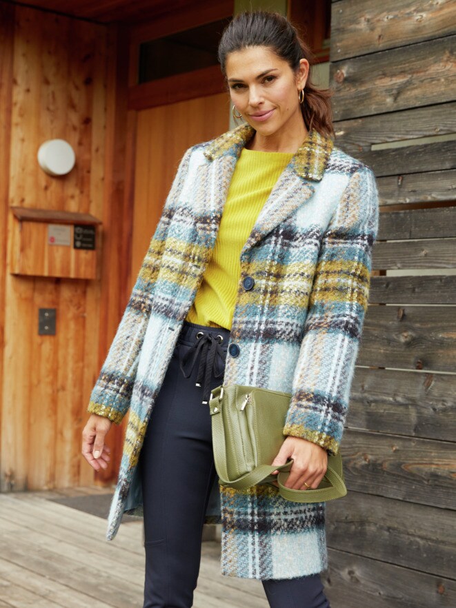 Outfit Karo Flauschmantel Outfit Karo Flauschmantel