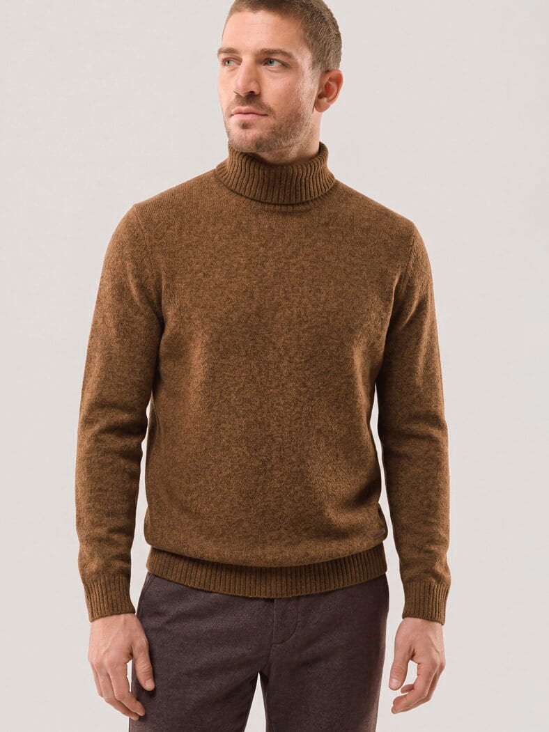 Rollkragenpullover aus Lammwolle Cognac