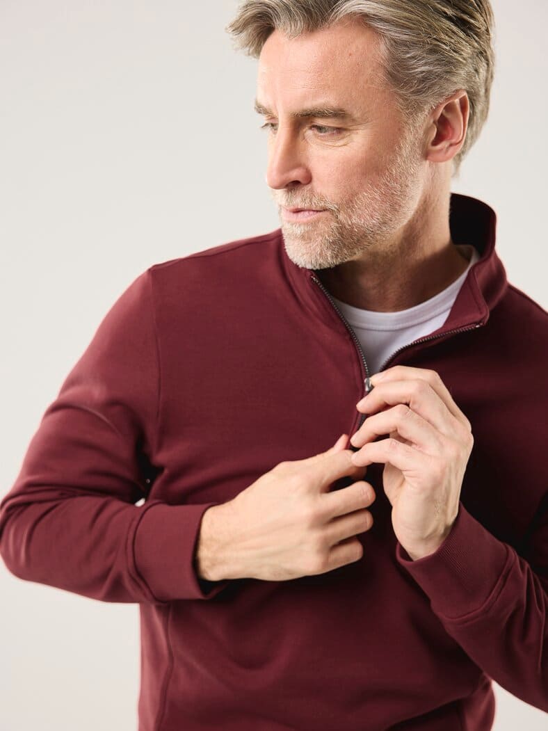 Essential Troyer Dunkelrot